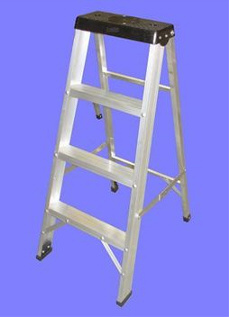 ESCALERA DE METAL
